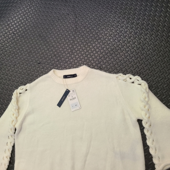 Zara sweater - Picture 3 of 3